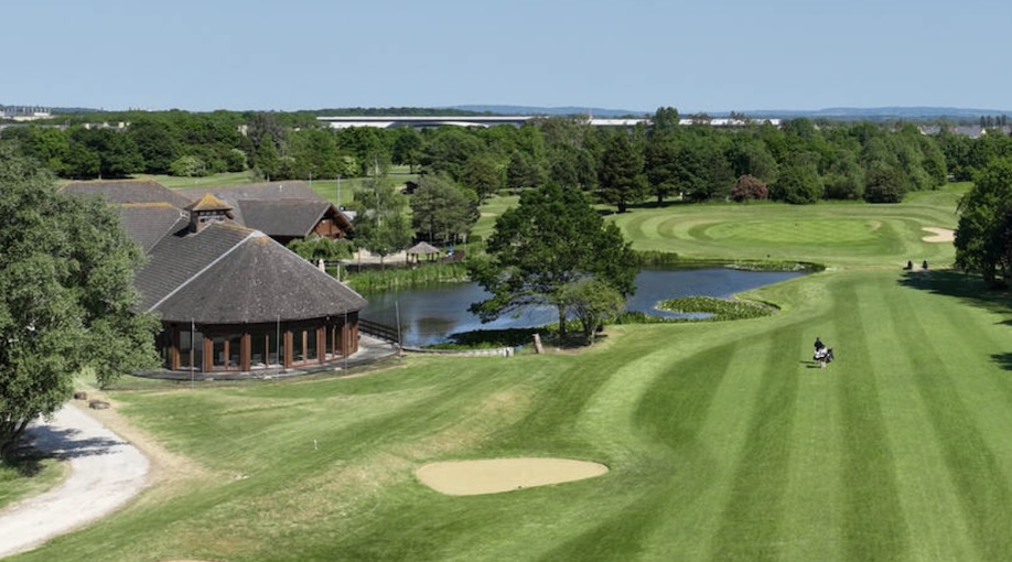 Photo of Witney Lakes Golf Club